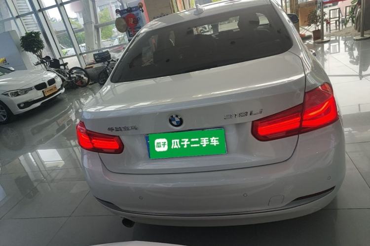 Used BMW 3 Series 2018 318Li Rear