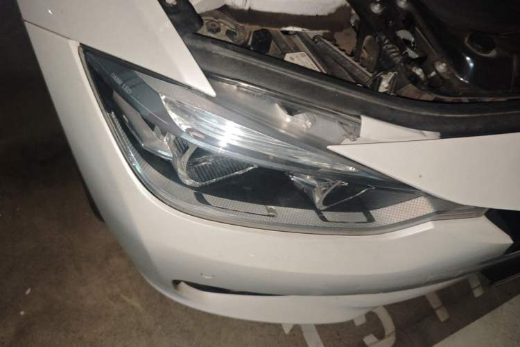 Used BMW 3 Series 2018 320Li Fashion Model Right Front Headlight