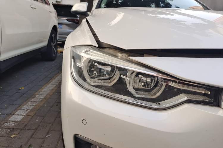 Used BMW 3 Series 2018 320Li Fashion Model Right Front Headlight