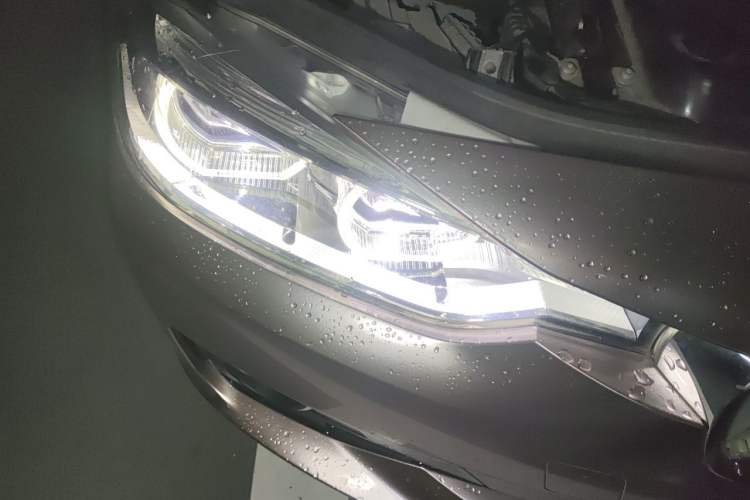 Used BMW 3 Series 2018 320Li Fashion Model Right Front Headlight