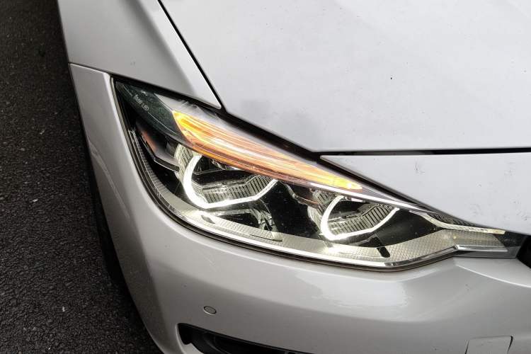 Used BMW 3 Series 2018 320Li Fashion Model Right Front Headlight