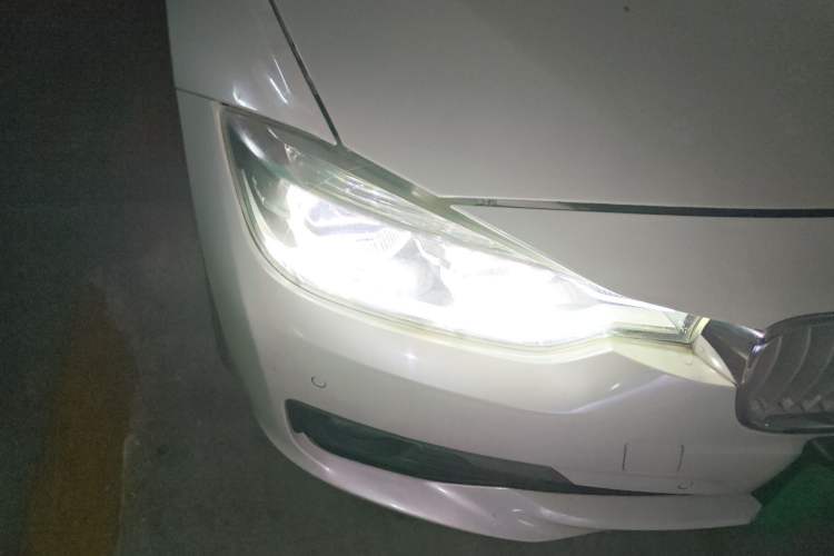 Used BMW 3 Series 2018 320Li Fashion Model Right Front Headlight