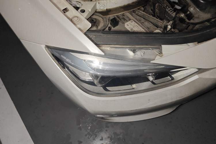 Used BMW 3 Series 2018 320Li Fashion Model Right Front Headlight