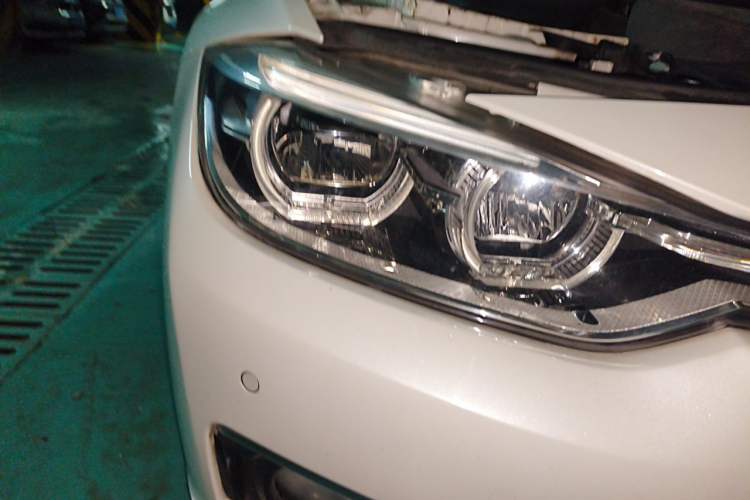 Used BMW 3 Series 2018 320Li Fashion Model Right Front Headlight