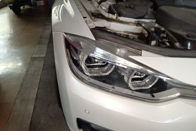 Used BMW 3 Series 2018 320Li Fashion Model Right Front Headlight
