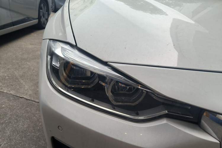 Used BMW 3 Series 2018 320Li Fashion Model Right Front Headlight