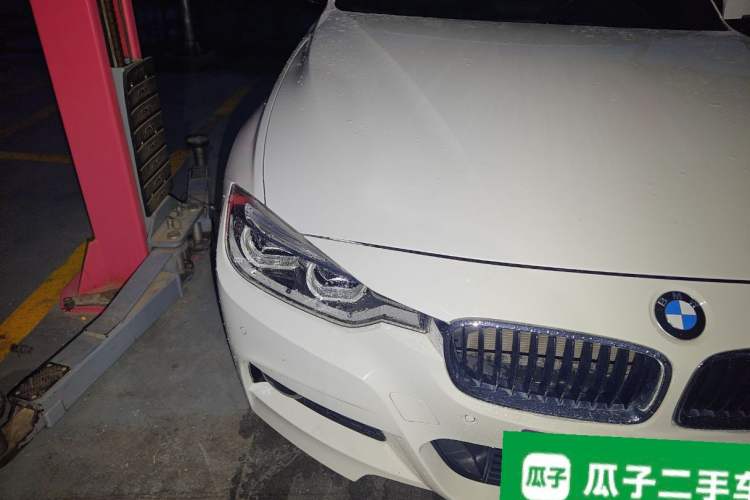 Used BMW 3 Series 2018 320i M Sport Package Right Front Headlight
