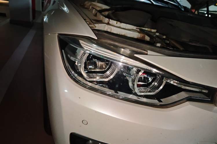 Used BMW 3 Series 2018 320Li Fashion Model Right Front Headlight