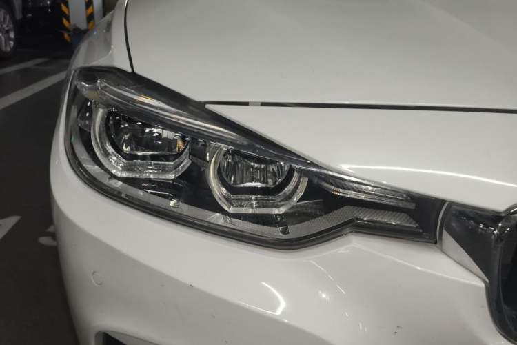Used BMW 3 Series 2018 320Li Leading Model M Sport Package Right Front Headlight