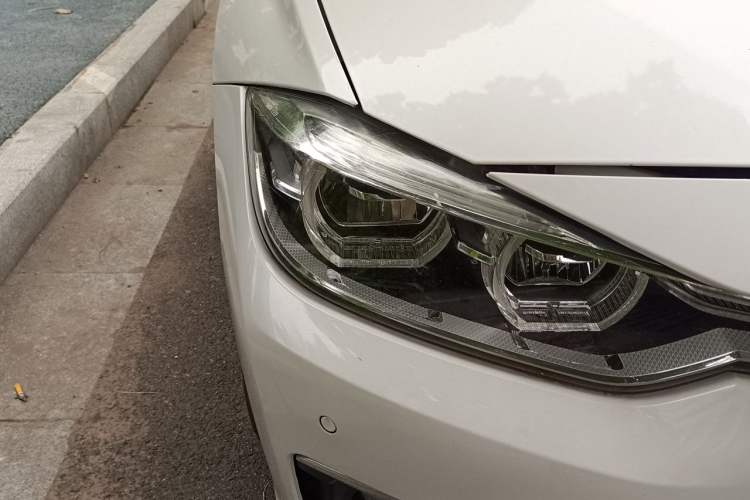 Used BMW 3 Series 2018 320Li Fashion Model Right Front Headlight