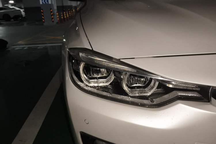 Used BMW 3 Series 2018 320Li Fashion Model Right Front Headlight