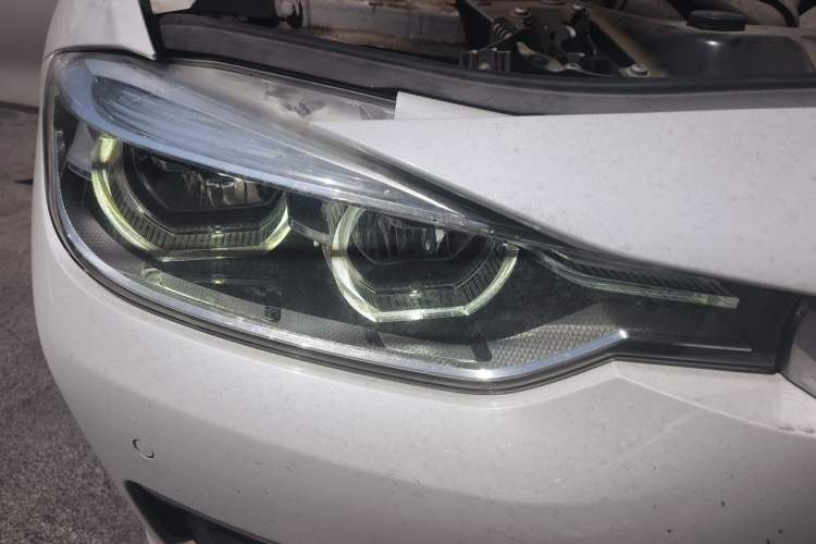 Used BMW 3 Series 2018 320Li Fashion Model Right Front Headlight
