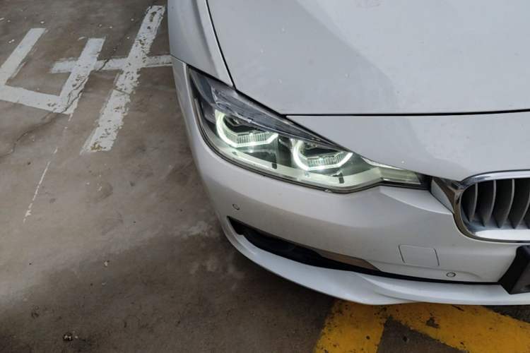 Used BMW 3 Series 2018 320Li Fashion Model Right Front Headlight
