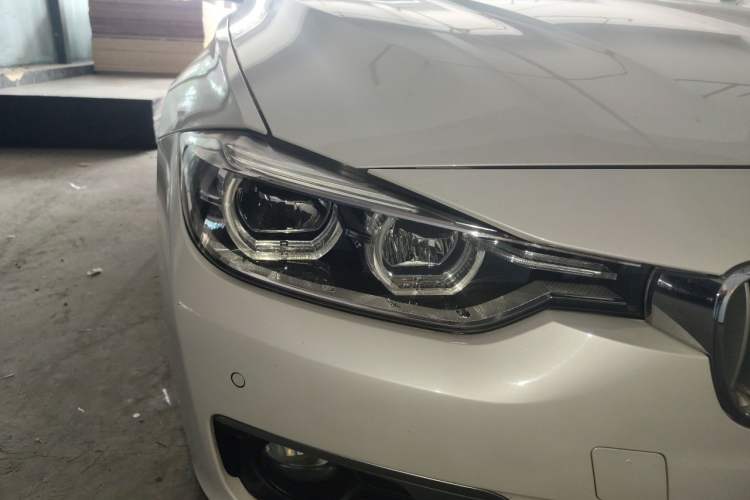Used BMW 3 Series 2018 320Li Fashion Model Right Front Headlight