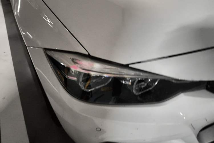 Used BMW 3 Series 2018 320i M Sport Night Edition Right Front Headlight
