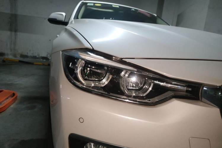 Used BMW 3 Series 2018 320Li Fashion Model Right Front Headlight