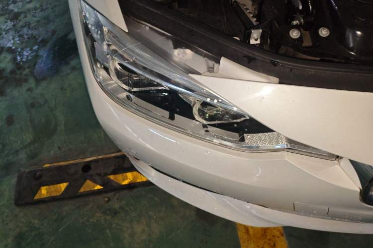 Used BMW 3 Series 2018 320Li Fashion Model Right Front Headlight