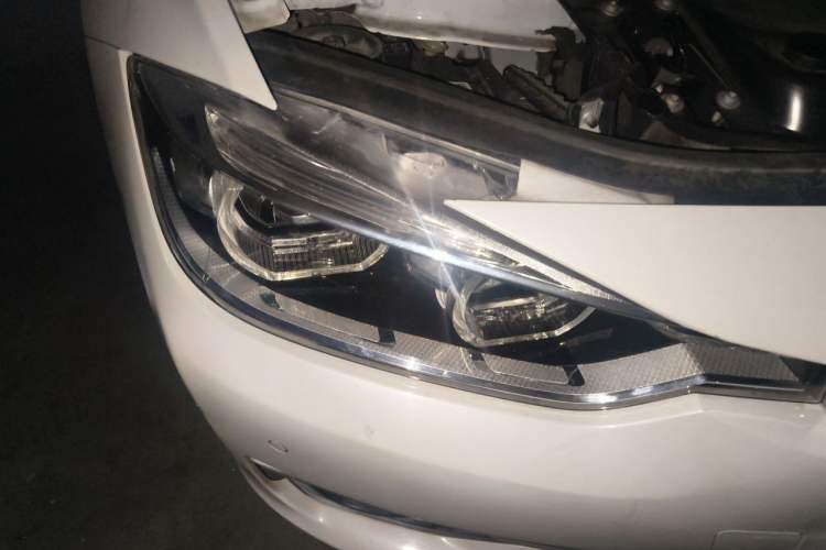Used BMW 3 Series 2018 320Li Fashion Model Right Front Headlight