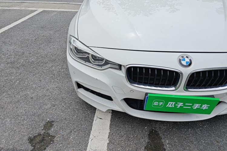Used BMW 3 Series 2018 320i M Sport Package Right Front Headlight