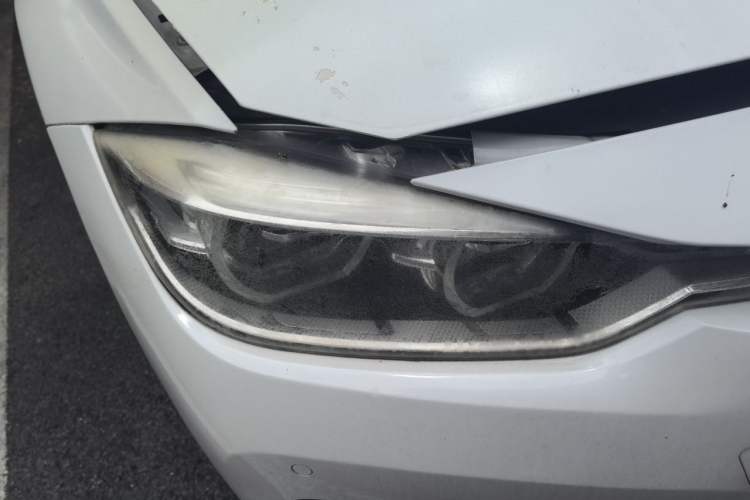 Used BMW 3 Series 2018 318i Right Front Headlight