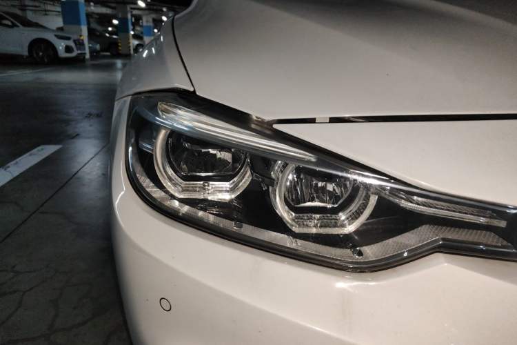 Used BMW 3 Series 2018 320Li Leading Model M Sport Package Right Front Headlight