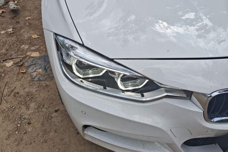 Used BMW 3 Series 2018 320i M Sport Package Right Front Headlight