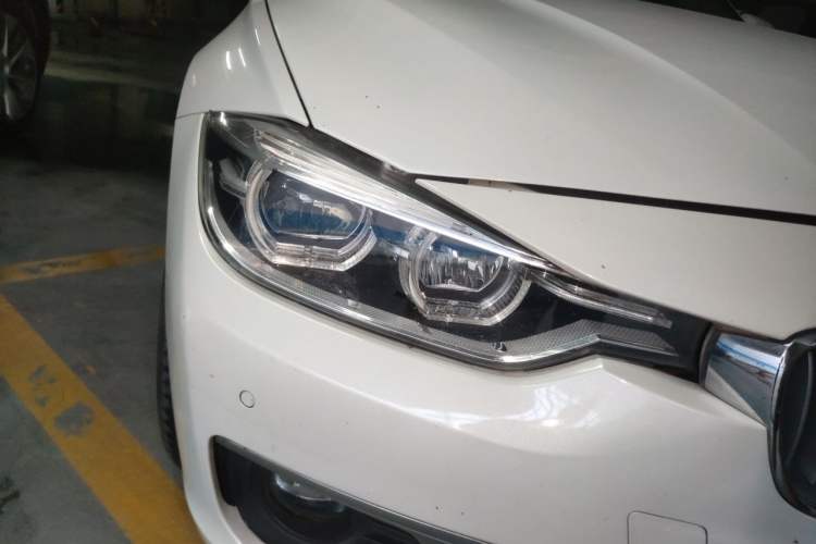 Used BMW 3 Series 2018 320Li Fashion Model Right Front Headlight