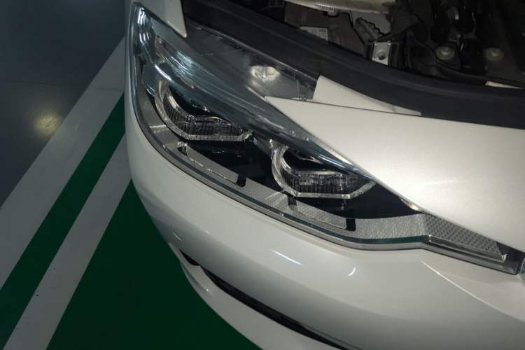 Used BMW 3 Series 2018 320Li Fashion Model Right Front Headlight