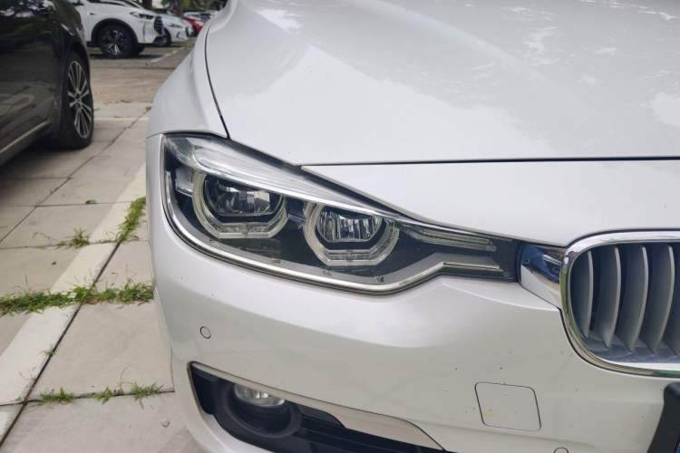Used BMW 3 Series 2018 320Li Fashion Model Right Front Headlight