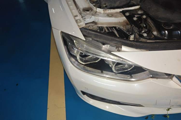 Used BMW 3 Series 2018 320Li Fashion Model Right Front Headlight