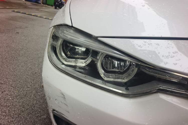 Used BMW 3 Series 2018 318i Right Front Headlight
