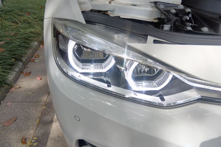 Used BMW 3 Series 2018 320Li Leading Model M Sport Package Right Front Headlight