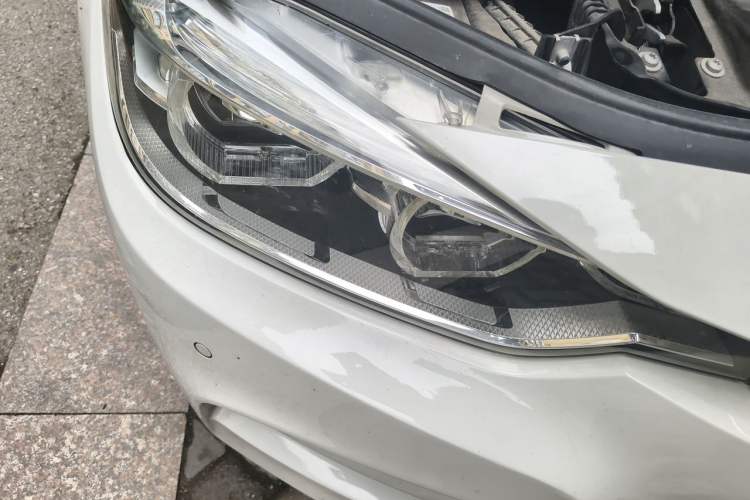 Used BMW 3 Series 2018 320Li Leading Model M Sport Package Right Front Headlight