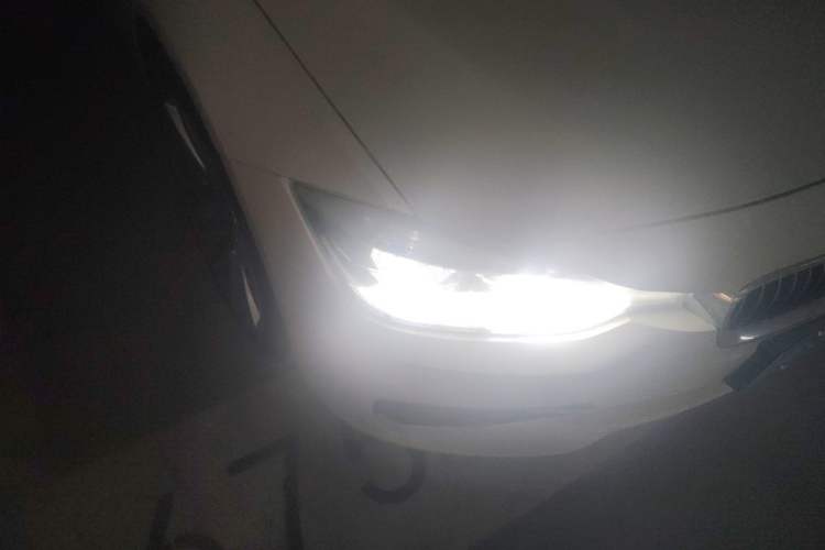 Used BMW 3 Series 2018 320Li Leading Luxury Package Right Front Headlight