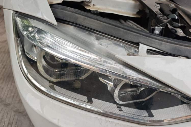 Used BMW 3 Series 2018 320i M Sport Package Right Front Headlight