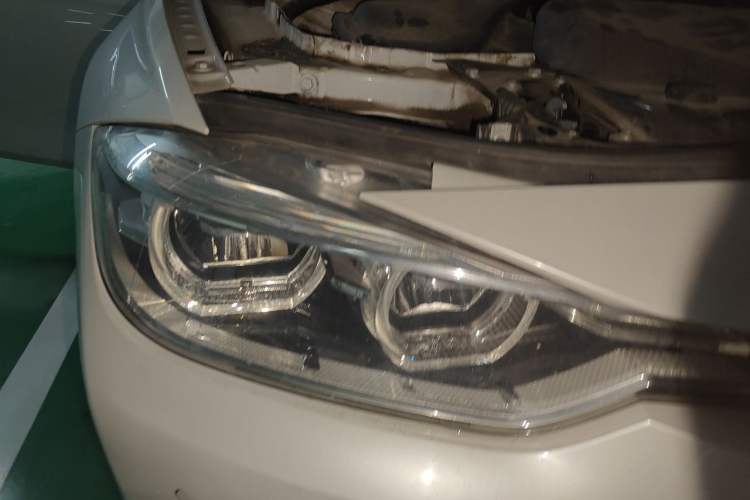 Used BMW 3 Series 2018 320Li Fashion Model Right Front Headlight