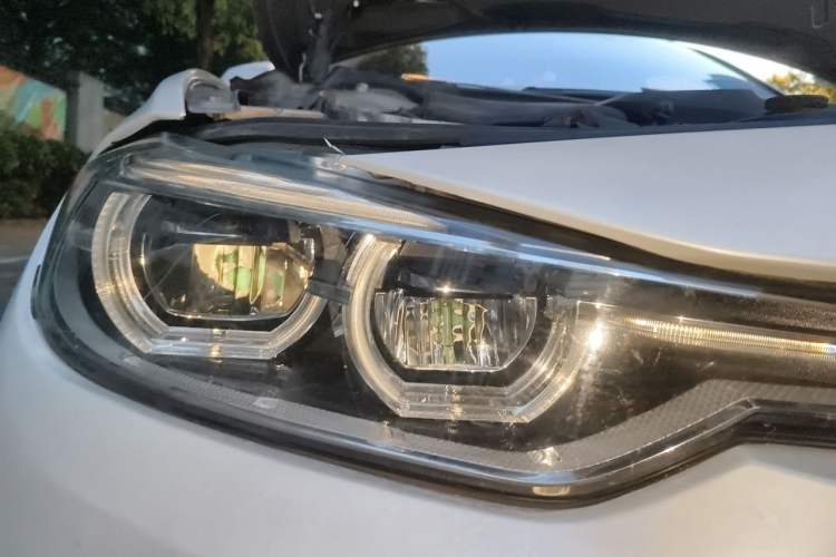 Used BMW 3 Series 2018 320Li Fashion Model Right Front Headlight