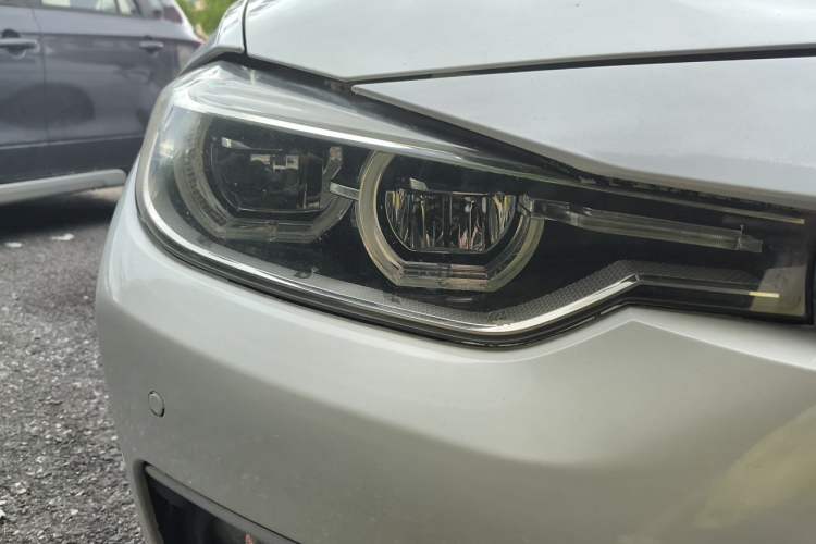 Used BMW 3 Series 2018 320Li Fashion Model Right Front Headlight