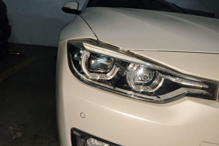 Used BMW 3 Series 2018 320Li Fashion Model Right Front Headlight