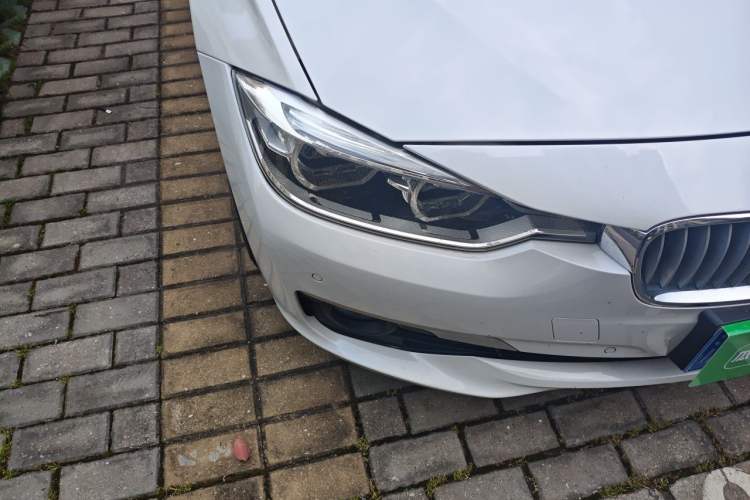 Used BMW 3 Series 2018 320Li Fashion Model Right Front Headlight