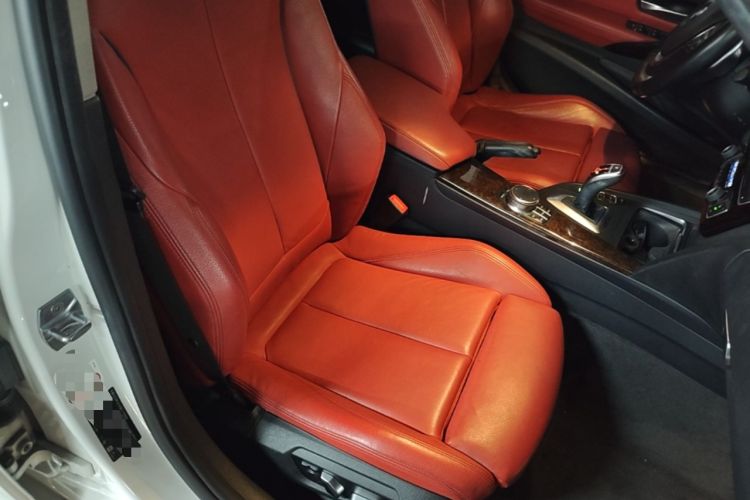 Used BMW 3 Series 2018 330Li xDrive Luxury Package Right Front Seat