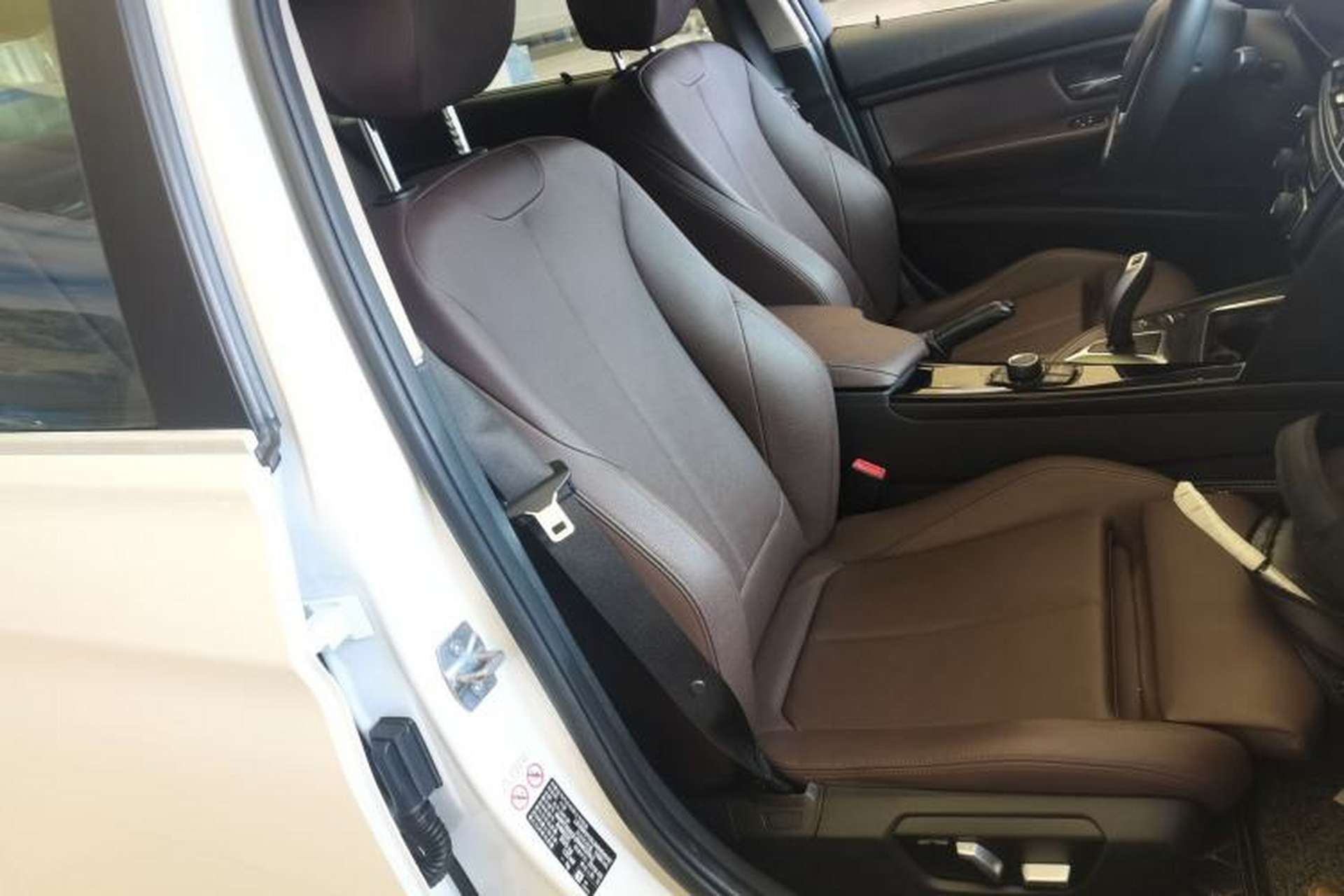 Used BMW 3 Series 2018 320Li Fashion Model Right Front Seat