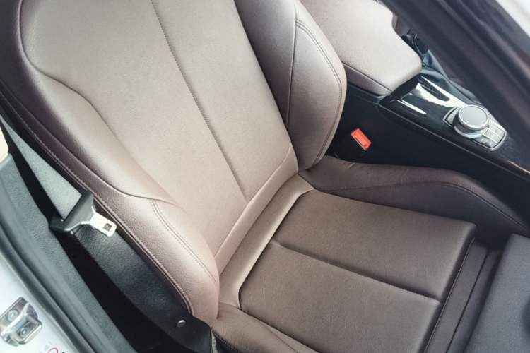 Used BMW 3 Series 2018 320Li M Sport Night Edition Right Front Seat