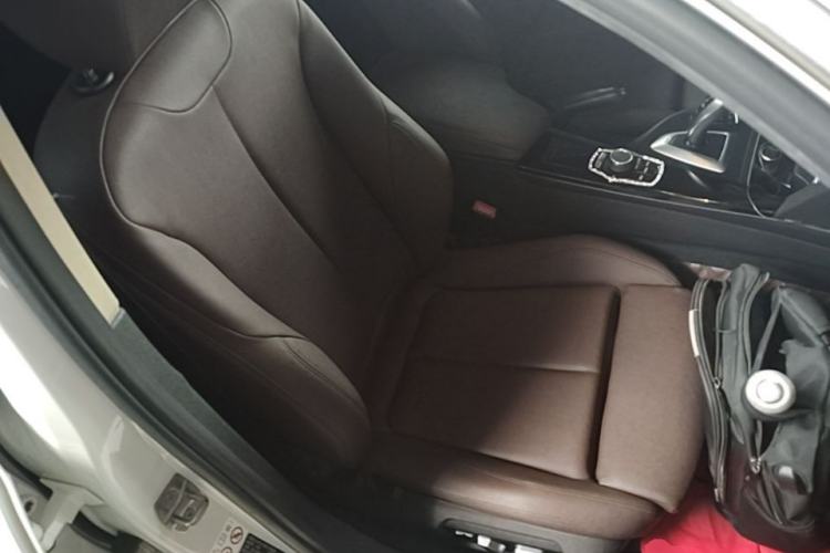 Used BMW 3 Series 2018 320Li xDrive Fashion Model Right Front Seat