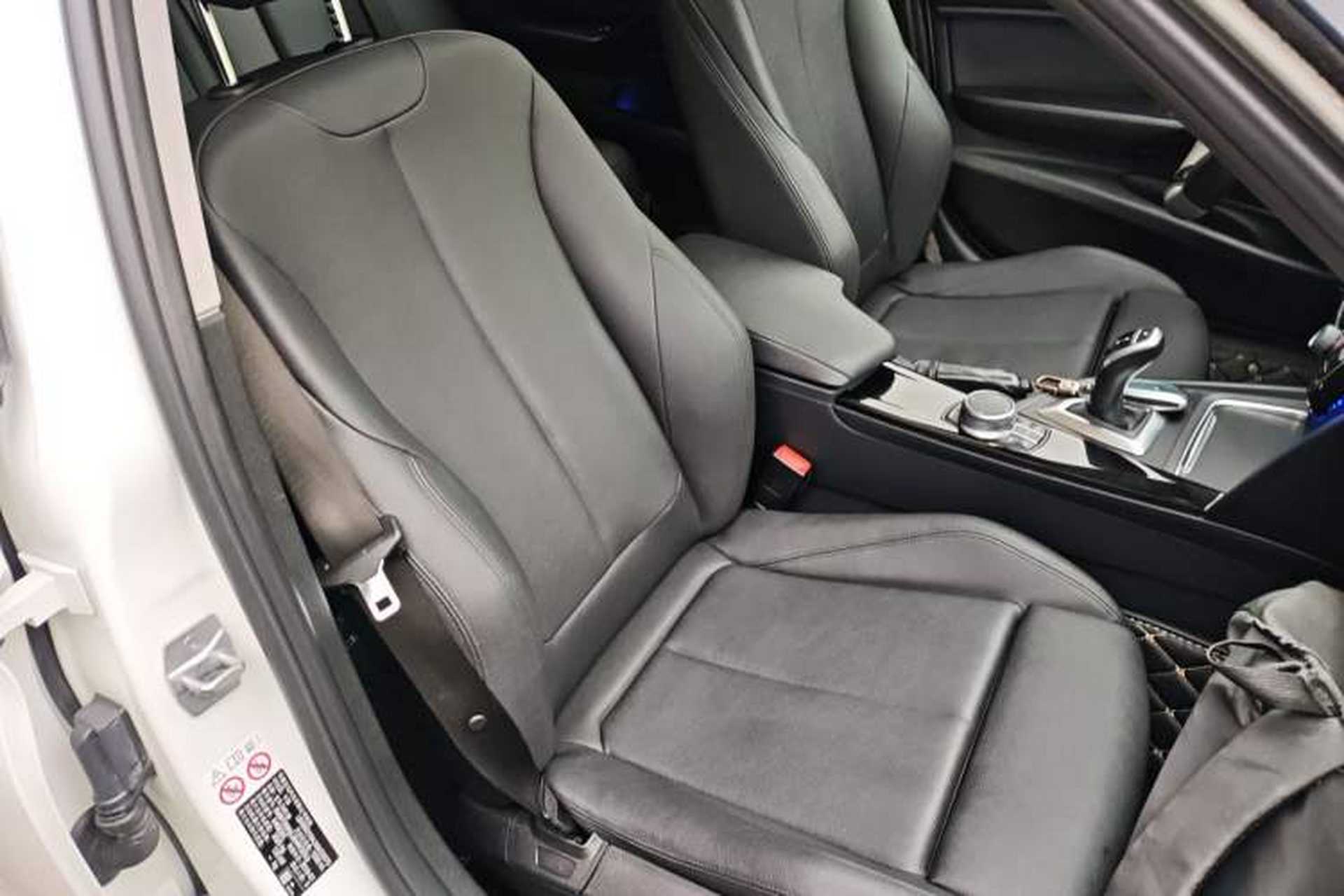 Used BMW 3 Series 2018 320Li Leading Model M Sport Package Right Front Seat