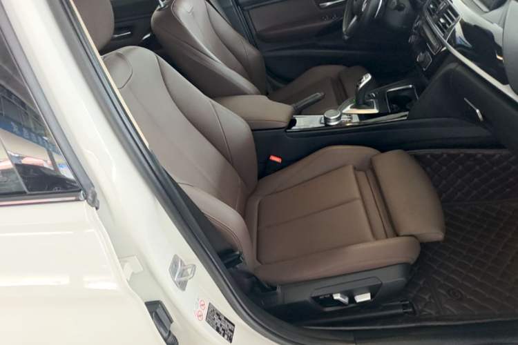 Used BMW 3 Series 2018 320Li Leading Model M Sport Package Right Front Seat