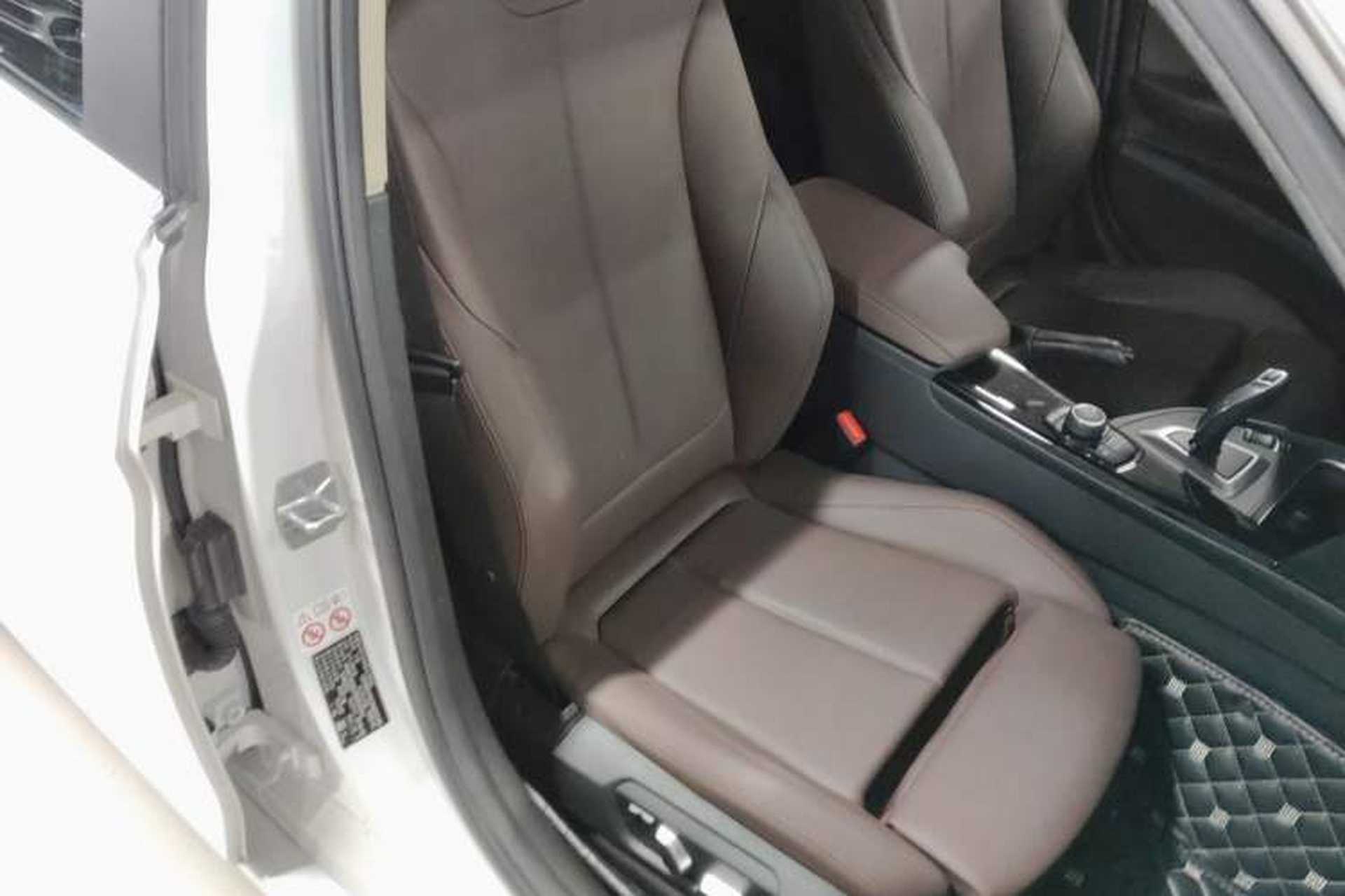 Used BMW 3 Series 2018 320Li Fashion Model Right Front Seat