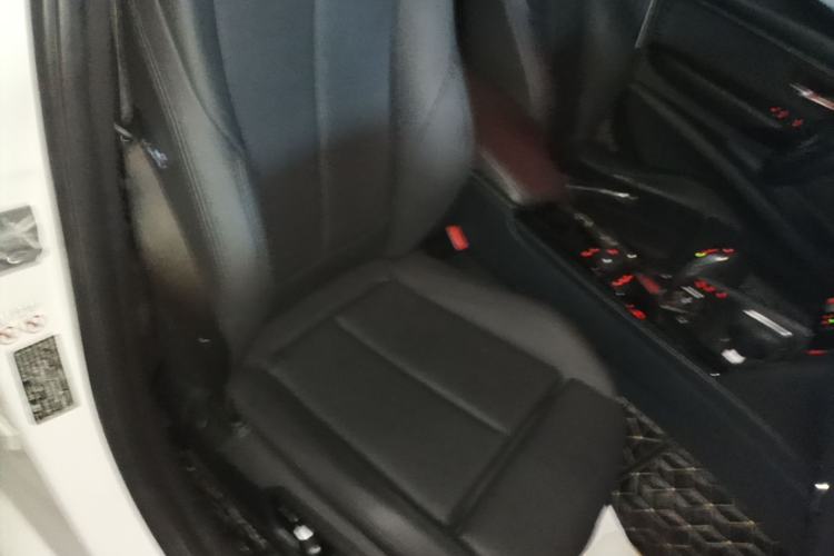 Used BMW 3 Series 2018 320Li Fashion Model Right Front Seat