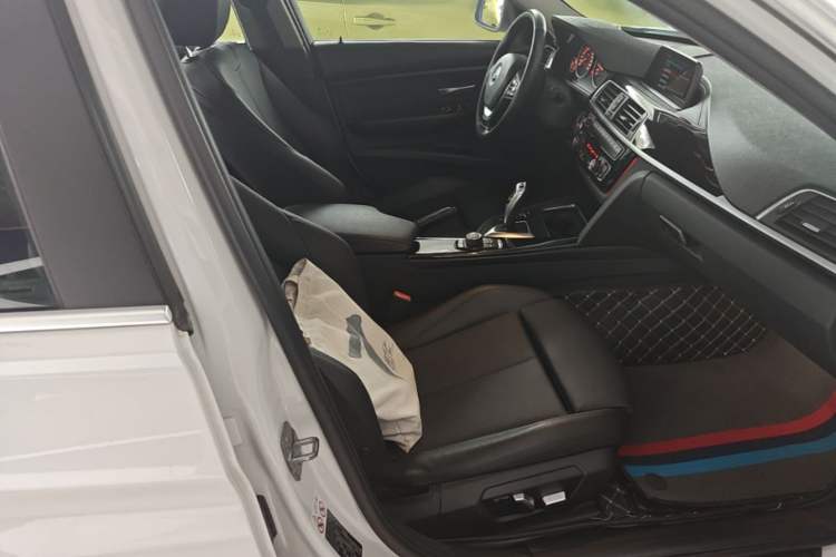 Used BMW 3 Series 2018 320Li Fashion Model Right Front Seat