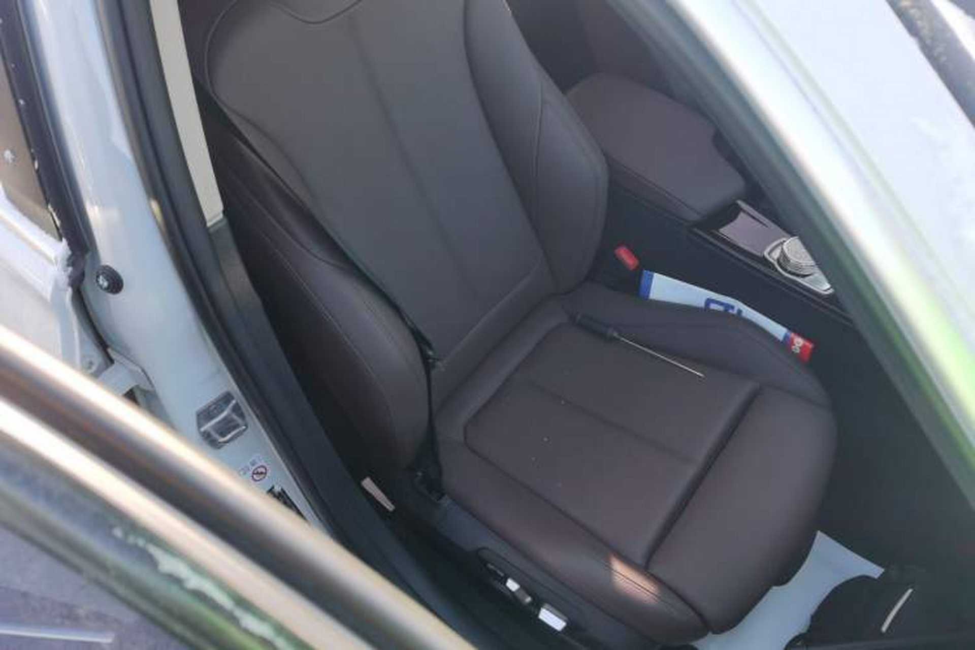 Used BMW 3 Series 2018 320Li xDrive Fashion Model Right Front Seat